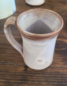 Bolick & Traditions Pottery Mug (Oatmeal/Brown)